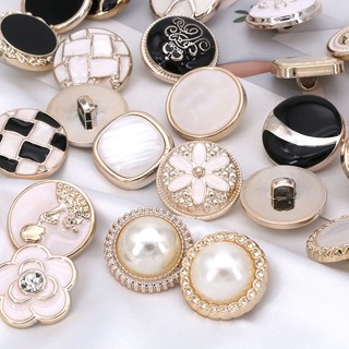 Set 10 / 10 nút nhựa nhiều màu trang trí quần áo