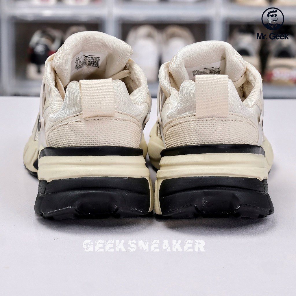 Giày Sneaker NK V2K RunTekk 3XL White Black