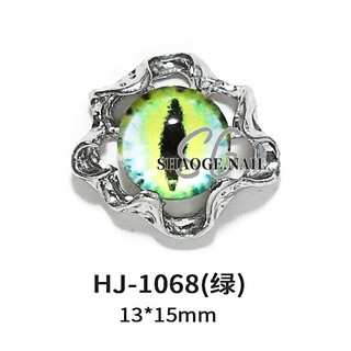 Charm nail cá tính phong cách y2k