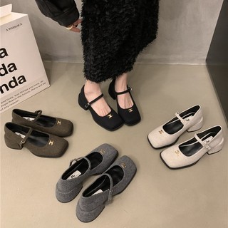 Giày cao gót mũi vuông thời trang nữ tính