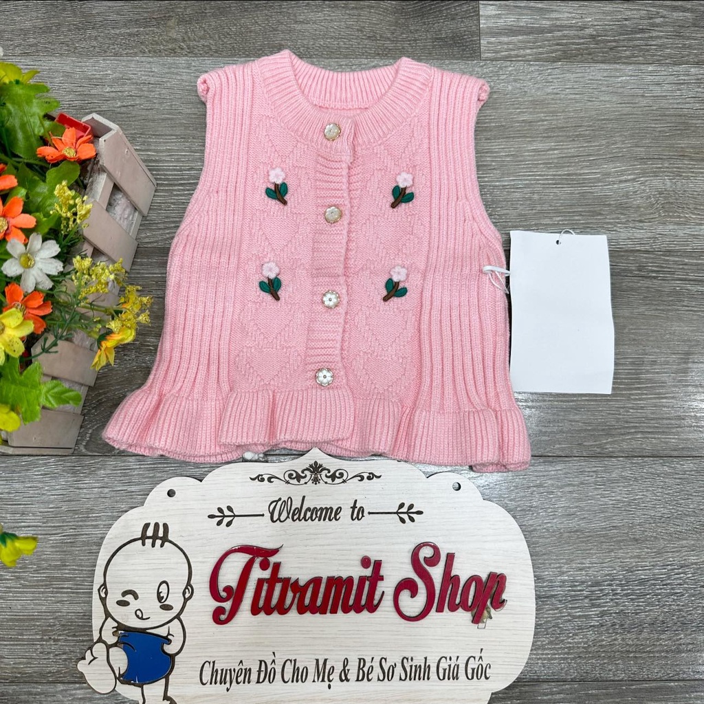 Áo gile len quảng châu đính hoa cho bé