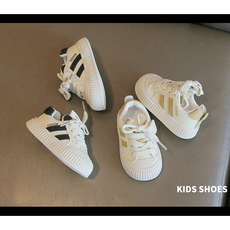 Giày Thể Thao Da Đế Mềm Chống Trượt Thời Trang Xuân Thu Cho Bé