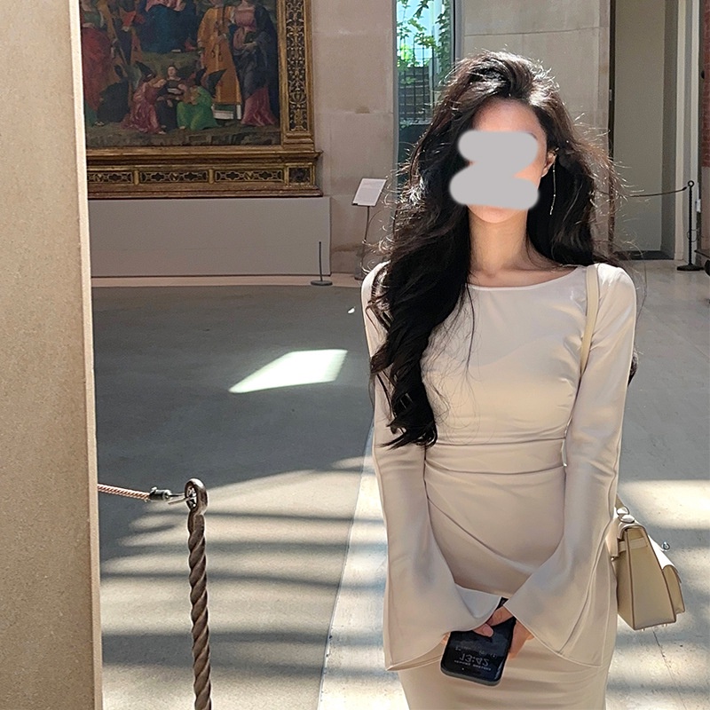 One Đầm Đuôi Cá Tay Dài Cổ Chữ V Vải satin Thời Trang Mùa Thu 2023