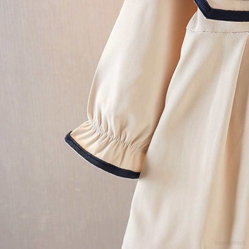 Cô Gái Váy Công Chúa Bé Học Viện Váy