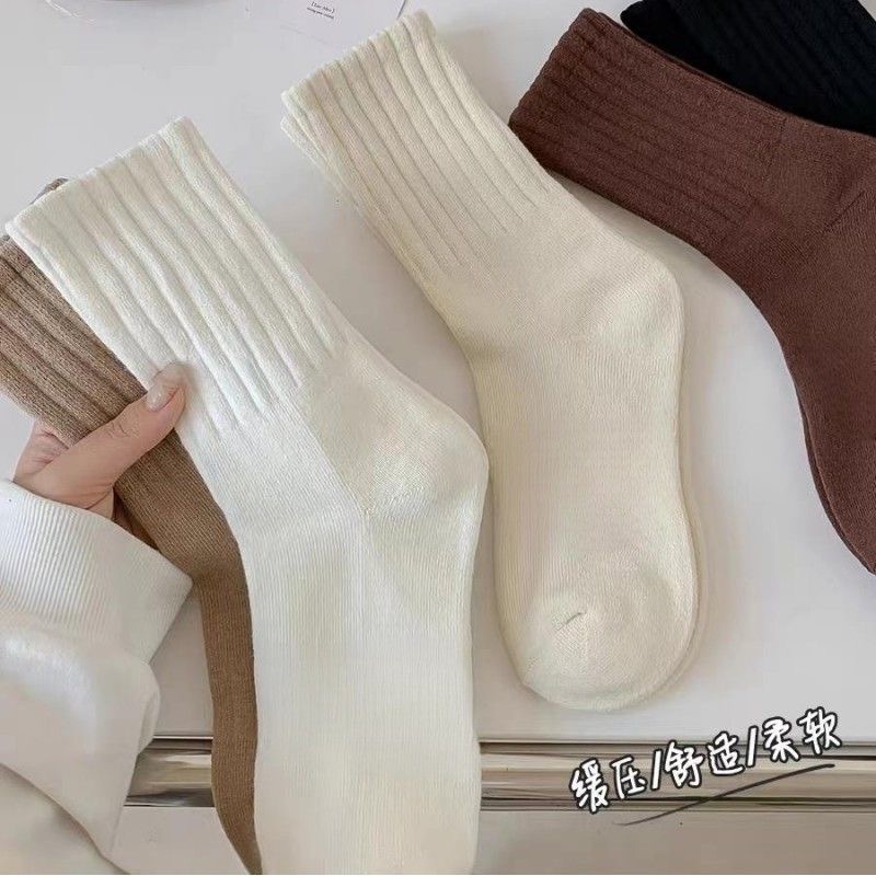 Vớ Thể Thao Dài Trung Bình Màu Trơn Hợp Thời Trang Và Đa Năng