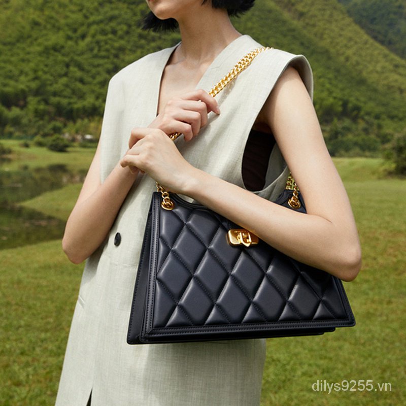 Thời Trang cnk23 Mới 30151307 Túi Đeo Vai Họa Tiết Kim Cương Phối Dây Xích Thời Trang Cho Nữ