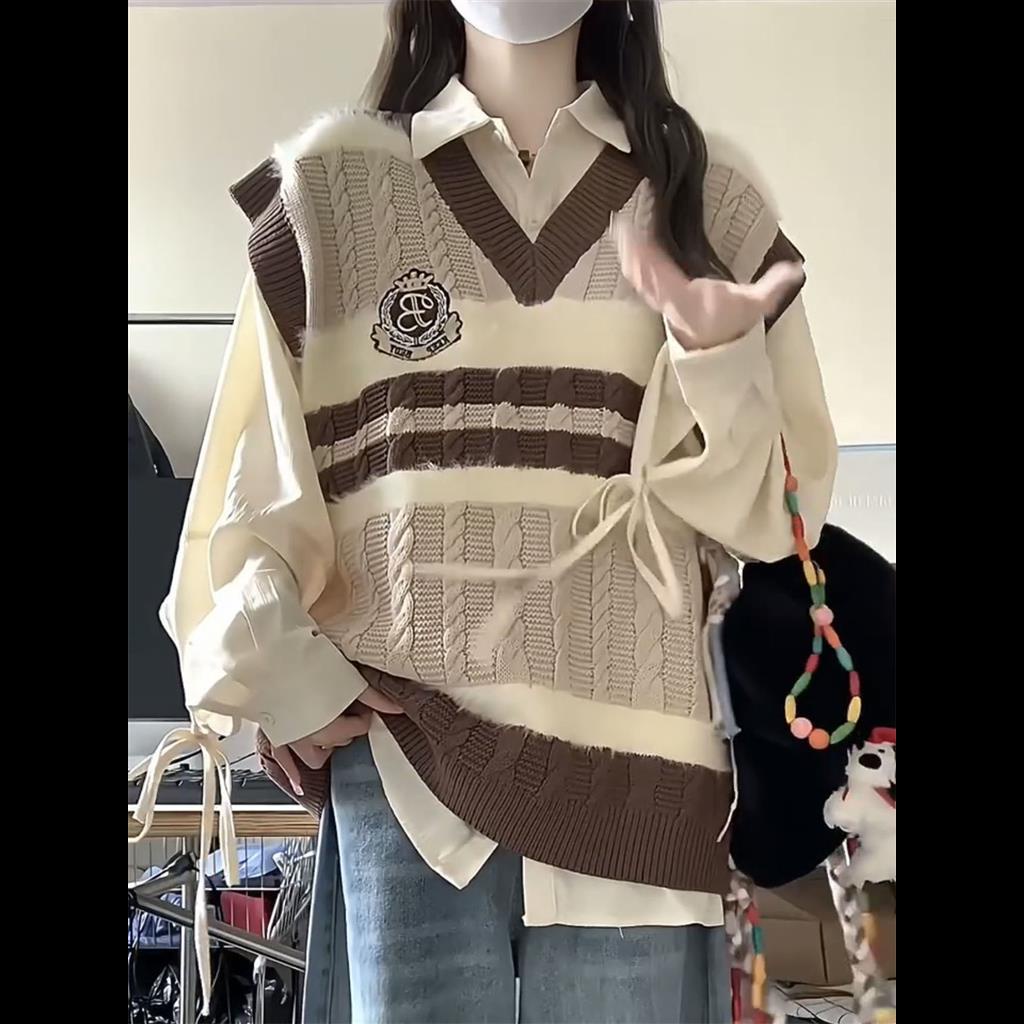 Set Áo Sơ Mi Hoa Anh Đào + Áo Khoác Ghi Lê Dệt Kim Không Tay Thêu Biểu Tượng Lông Thú Phong Cách Đại Học Cho Nữ Sinh / set