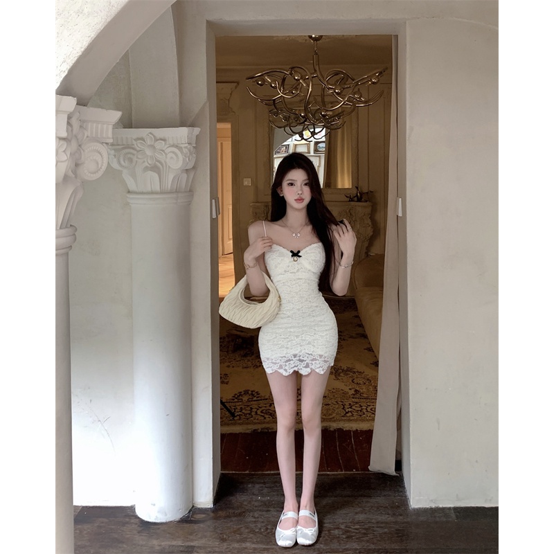 Đầm Ren Hai Dây Ôm Dáng Gợi Cảm Dành Cho Nữ