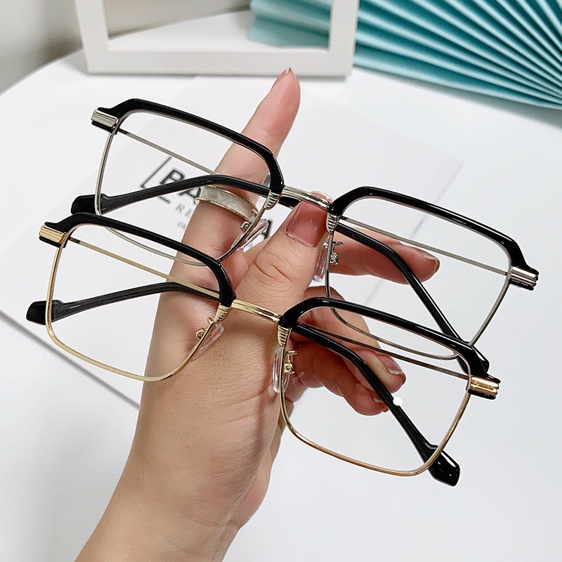 Kính Đọc Sách Chống Bức Xạ Có Thể Thay Thế Cho Cả Nam Và Nữ