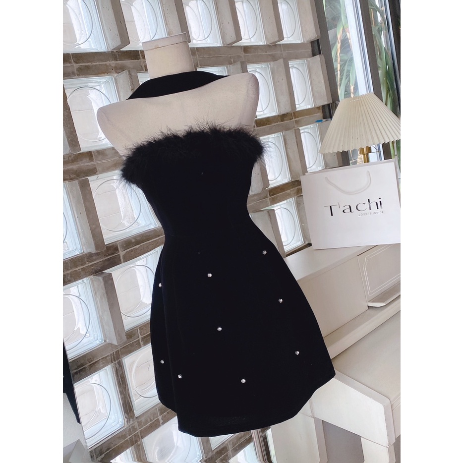 ĐẦM ĐEN ĐÍNH ĐÁ PHỐI LÔNG VŨ CHOÀNG YẾM SAU