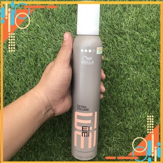 Mousse tạo độ phồng cho tóc Wella EIMI Extra Volume 500ml (cấp độ 3)