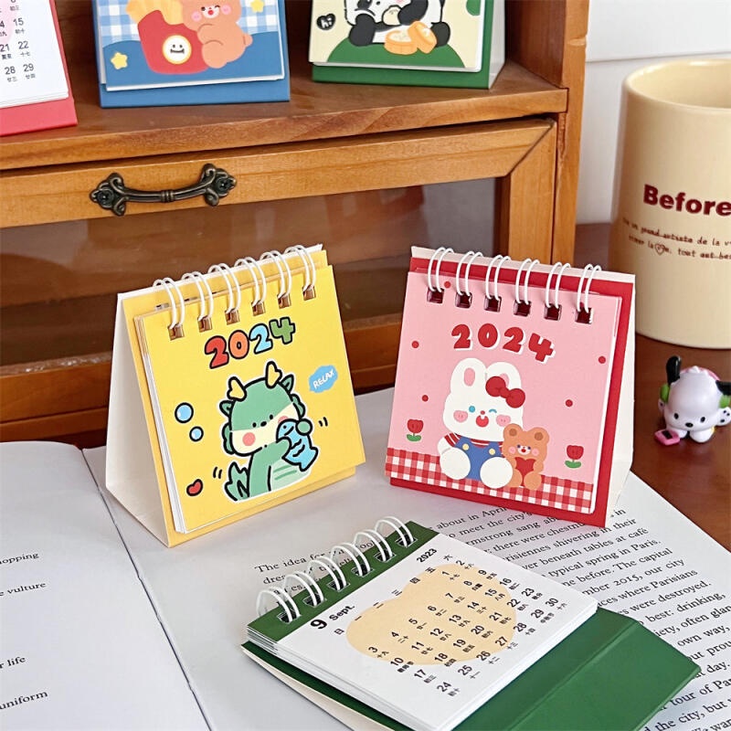 Lịch Để Bàn Năm 2024 MIni Họa Tiết Hoạt Hình Dễ Thương Cho Học Sinh