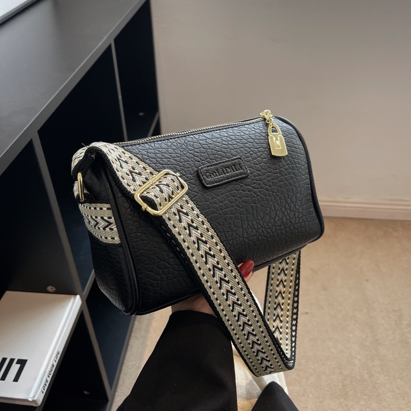 Túi Đeo Chéo Vai Thời Trang Năm 2023 Sành Điệu Cho Nữ