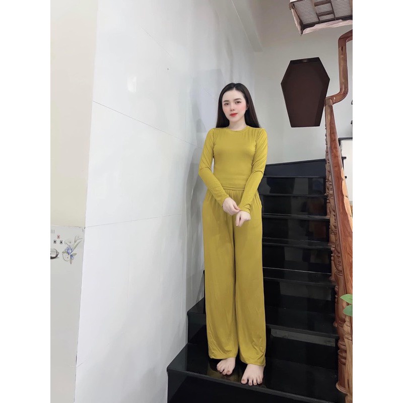 BỘ ÁO CROPTOP TAY XỎ NGÓN QUẦN SUÔNG VẢI THUN LẠNH - UK51