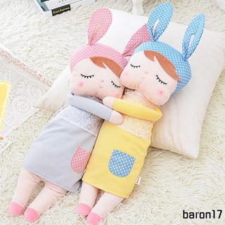 Búp bê em bé đang ngủ dễ thương