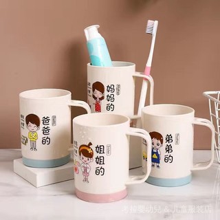 Cốc nhựa đánh răng bốn mức độ sáng tạo cho gia đình muu