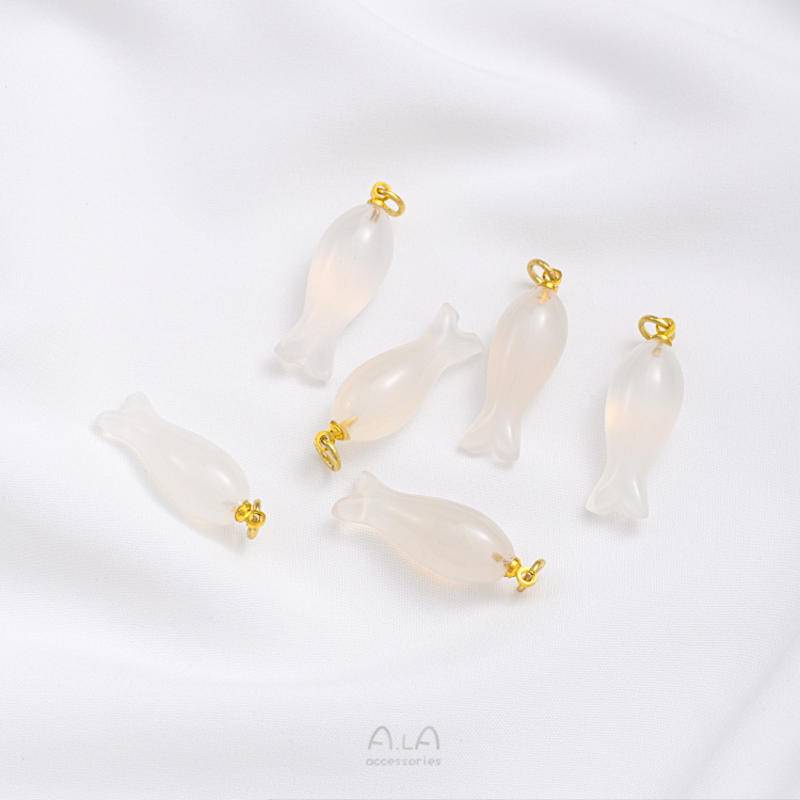 Mặt Dây Chuyền Mã Não Trắng Tự Nhiên Hình Cá koi Thỏ Dễ Thương