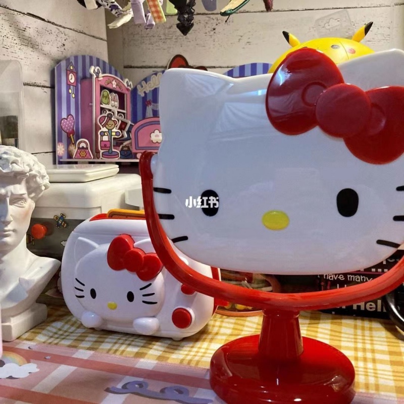 SANRIO  Gương Trang Điểm Để Bàn Hello Kitty Quà Tặng Sinh Nhật Bạn Gái / Ký Túc Xá Để Bàn