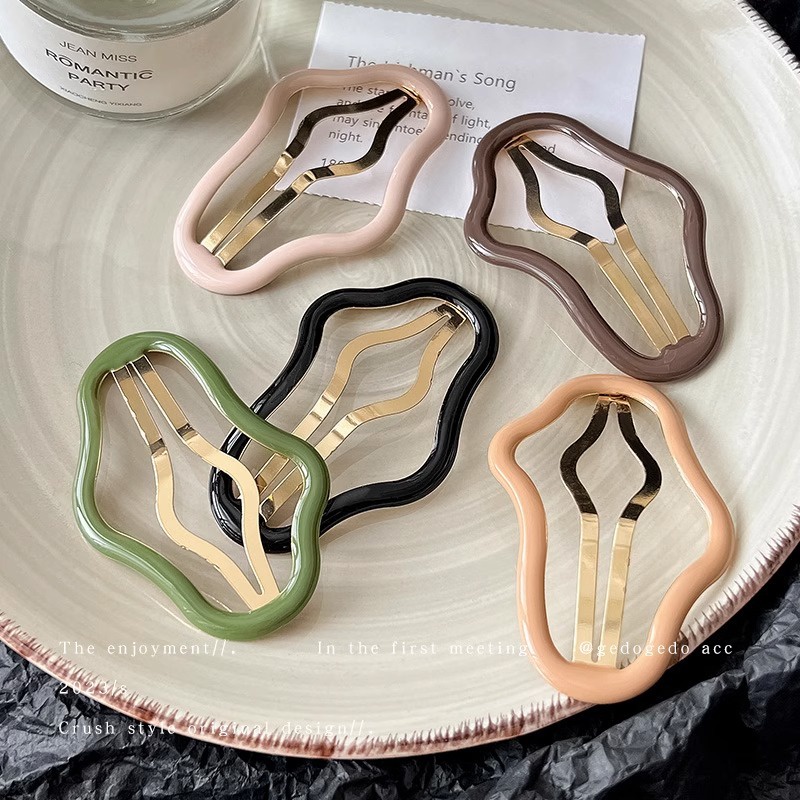 Kẹp Tóc bb Hình Đám Mây Khoét Rỗng Cho Phái Nữ