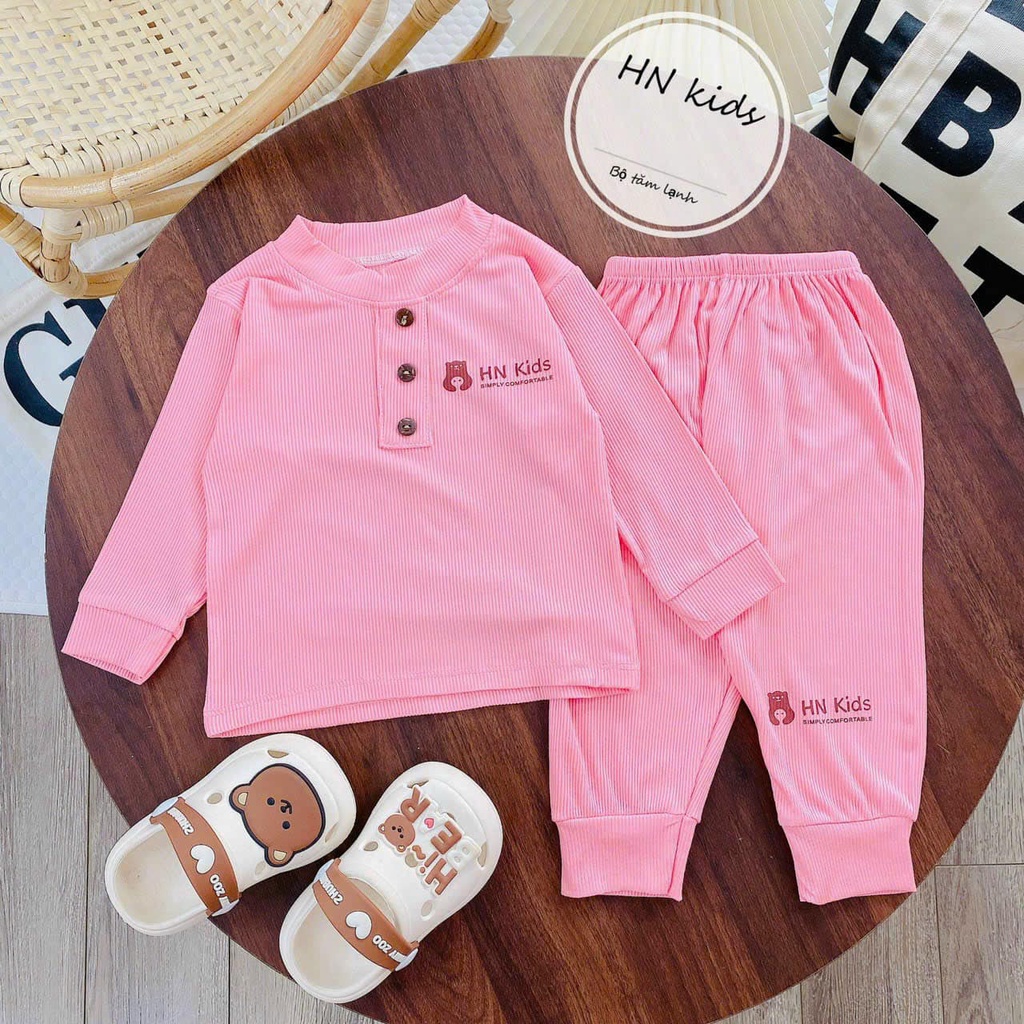 Bộ dài hnkids cổ trụ vải tăm tre cho bé trai, bé gái