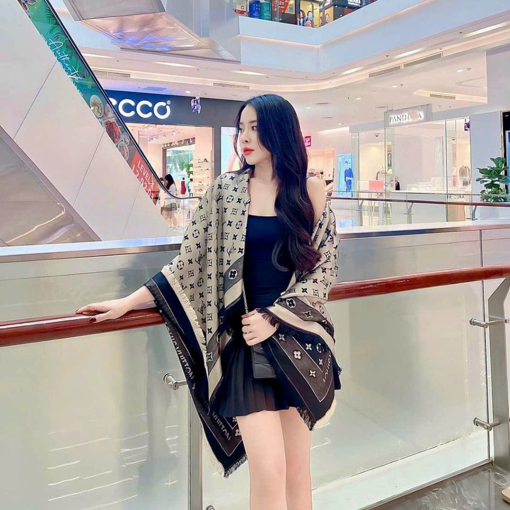Khăn Lụa Đũi Mềm Cao Cấp 1.1x1.1m Có Sẵn Hot Trend Hàng loại 1
