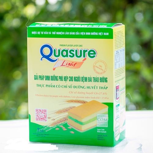 Combo 2 Hộp Bánh Bông Lan Quasure Light Cốm Bibica 126g dành cho người ăn kiêng, tiểu đường Shopbethienkim