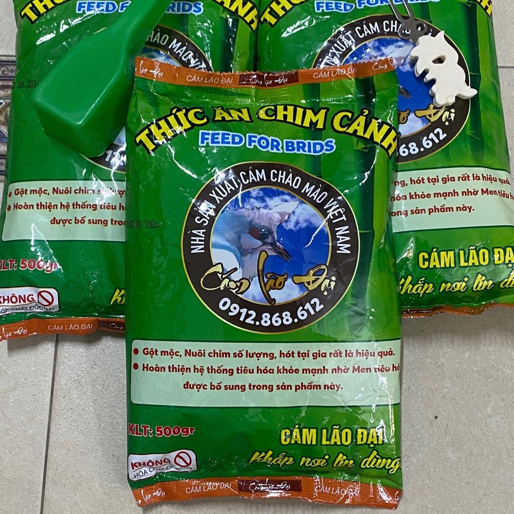 3 Gói Cám Bao Xanh Lão Đại - kèm xúc kèm xiên chuối - Thức ăn cho chim cảnh