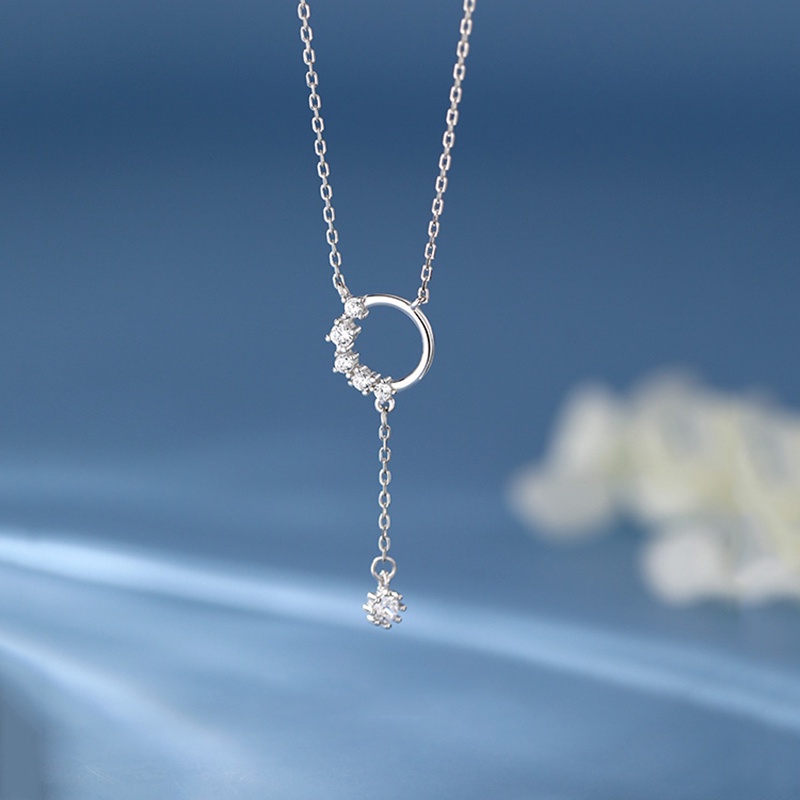 Vòng Cổ choker Màu Bạc Mặt Hình Bướm / Mặt Trăng Đính Đá Pha Lê Màu Sắc Tối Giản Cho Nữ