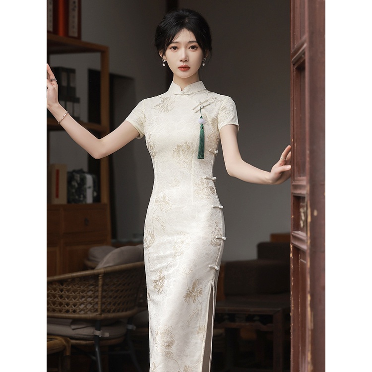 Đầm Sườn Xám Cách Tân Dáng Ôm Thêu Họa Tiết Phong Cách Trung Hoa Cổ Điển Thiết Kế Mới Thời Trang Cho Nữ