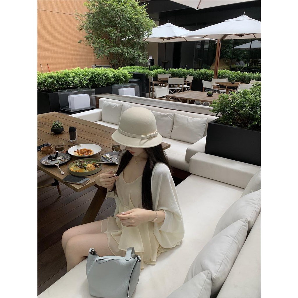 Bộ Áo Cổ Chữ v + Chân Váy Lưng Cao Thời Trang Đáng Yêu Cho Nữ