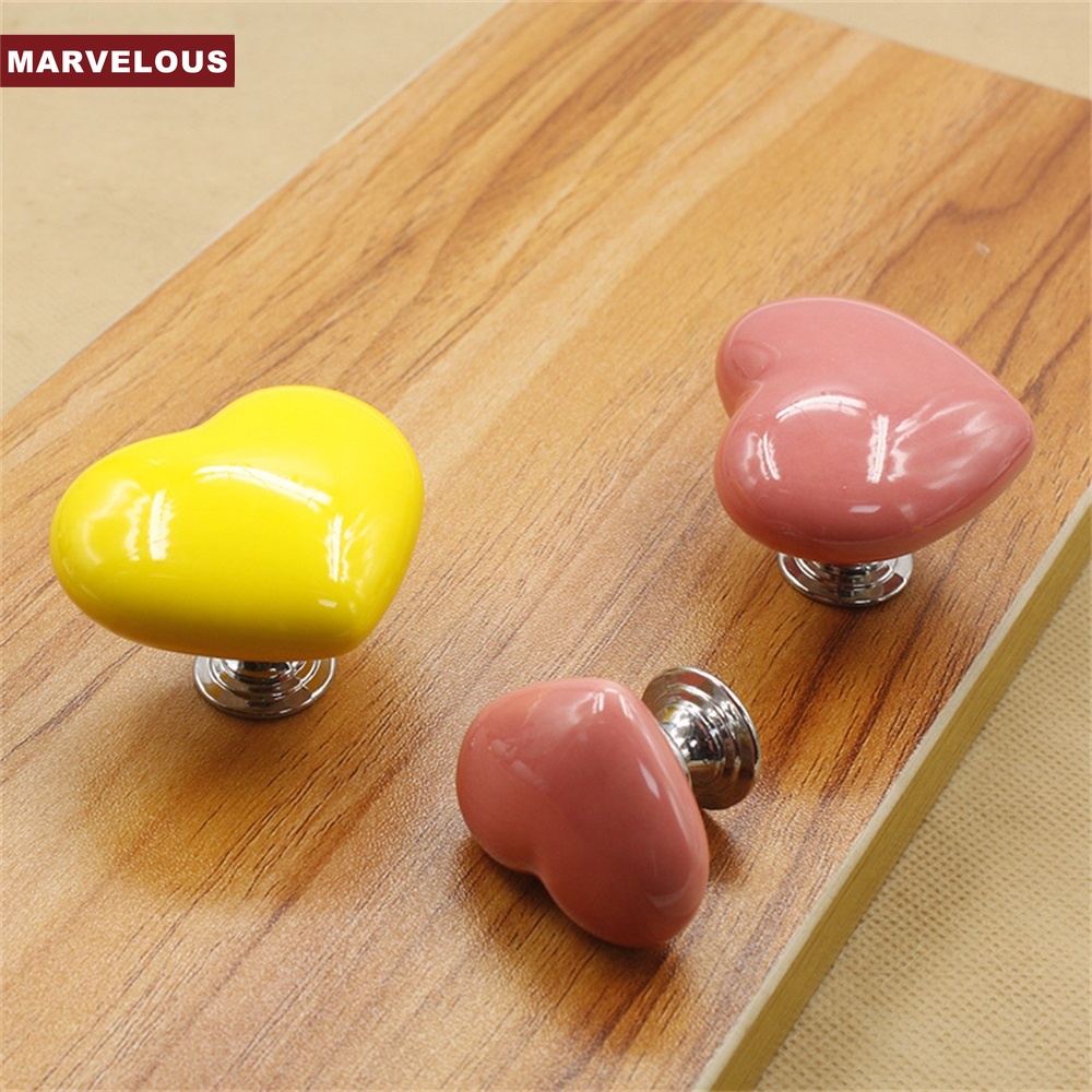 Nút Nhấn Xả Nước Bồn Cầu Hình Trái Tim Dễ Thương Sáng Tạo