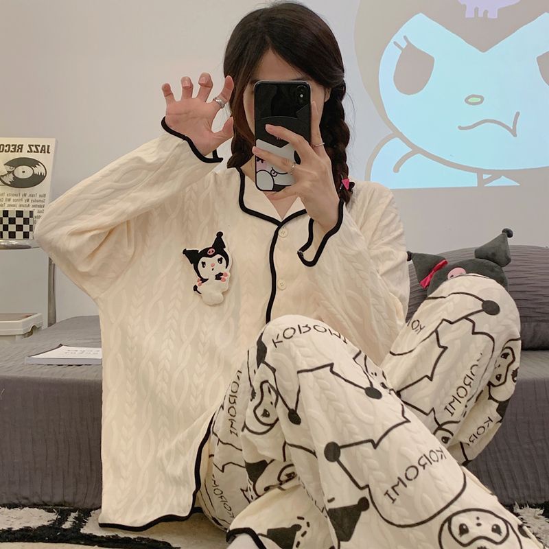 Bộ Đồ Ngủ Dài Tay Phong Cách Mới Cho Nữ