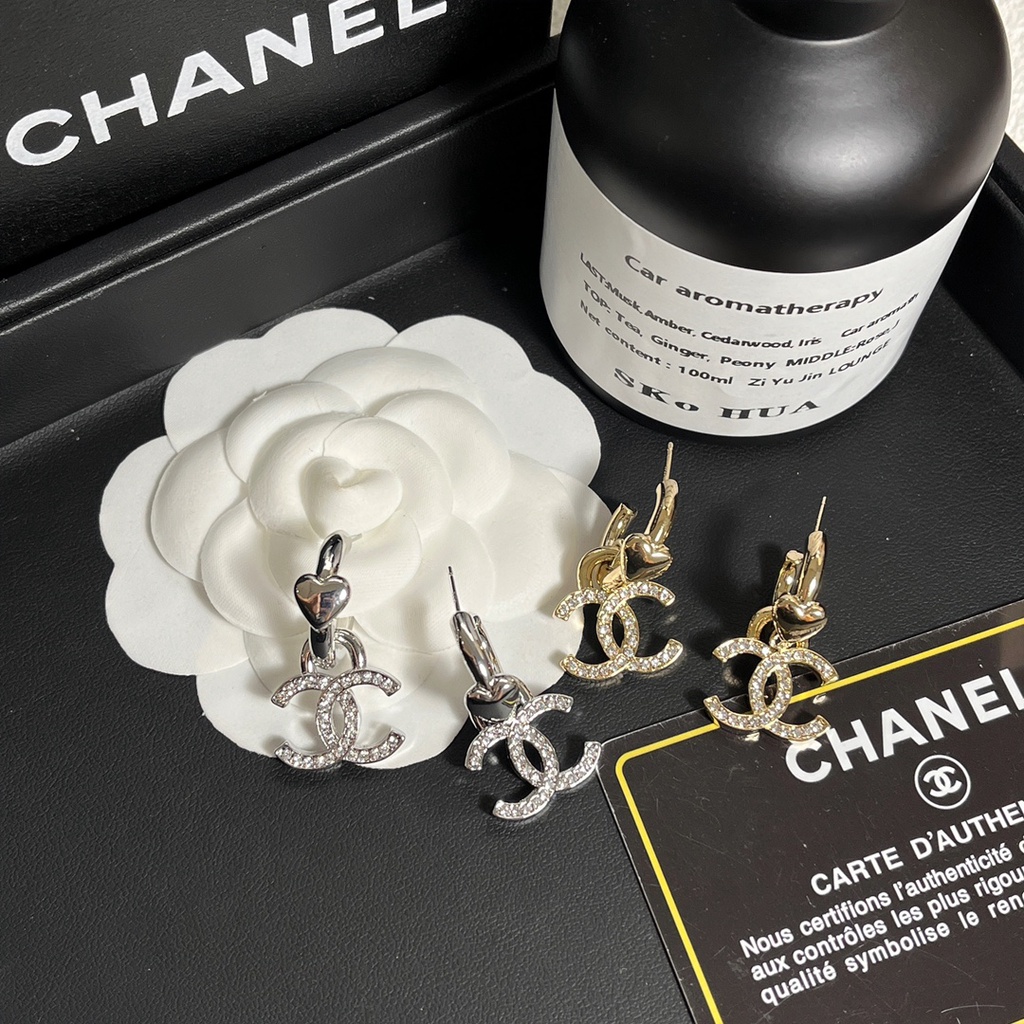 Thời Trang Bông Tai Tròn Bằng Thép Titan Chống Nước Không Gỉ In logo Chữ Cá Tính Cho Nữ