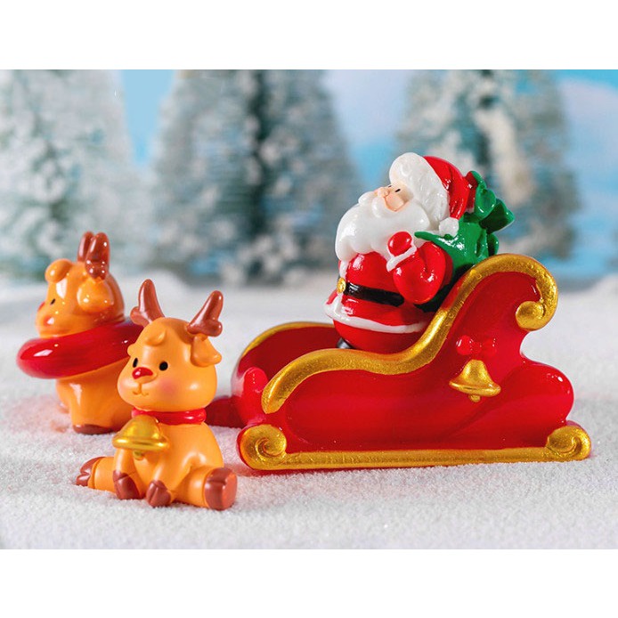 Tượng ông già Noel, người tuyết, cây thông, trang trí bàn học Giáng Sinh để bàn