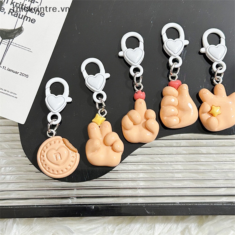 Móc Chìa Khóa Xe Hơi / Túi Xách Bằng Nhựa resin Họa Tiết Hoạt Hình gesture Dễ Thương Sáng Tạo Thích Hợp Làm Quà Tặng Cho Bé vn