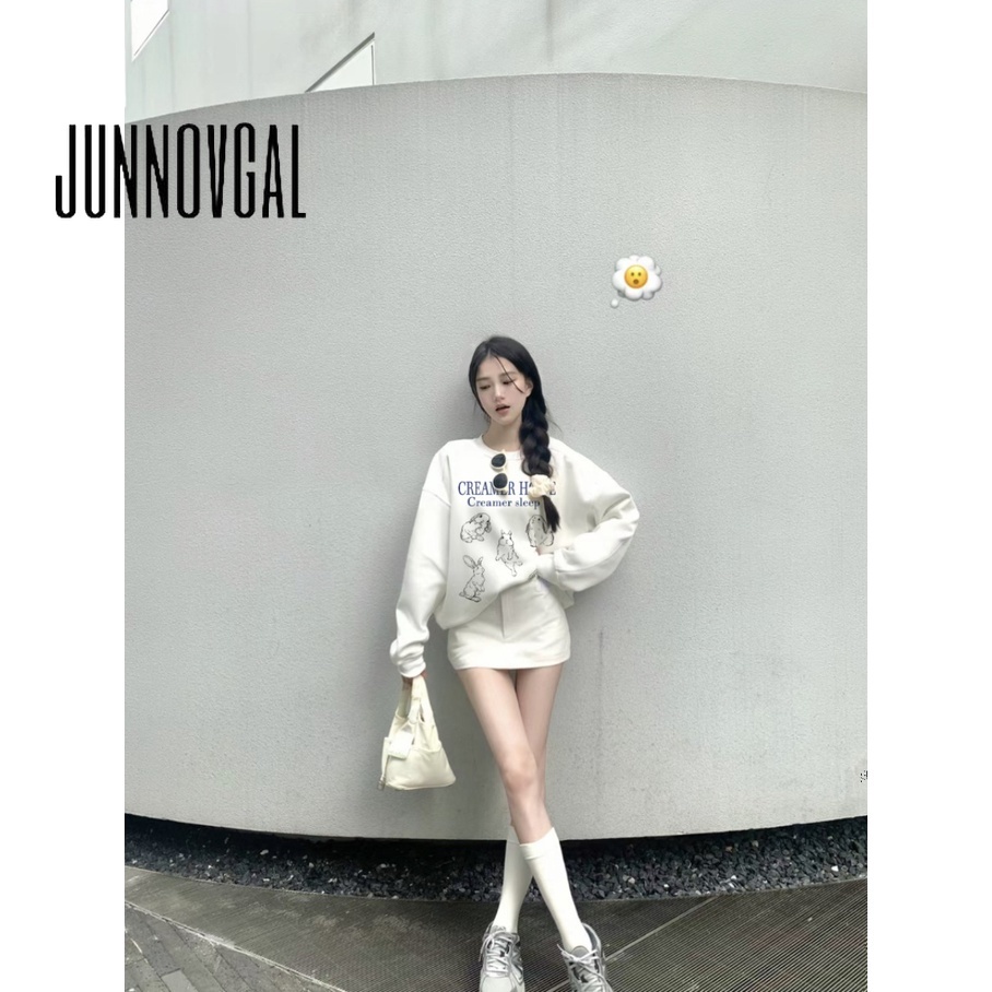 Junnovgal Áo sweatshirts Cổ Tròn Tay Dài In Chữ Phong Cách Mới 2024