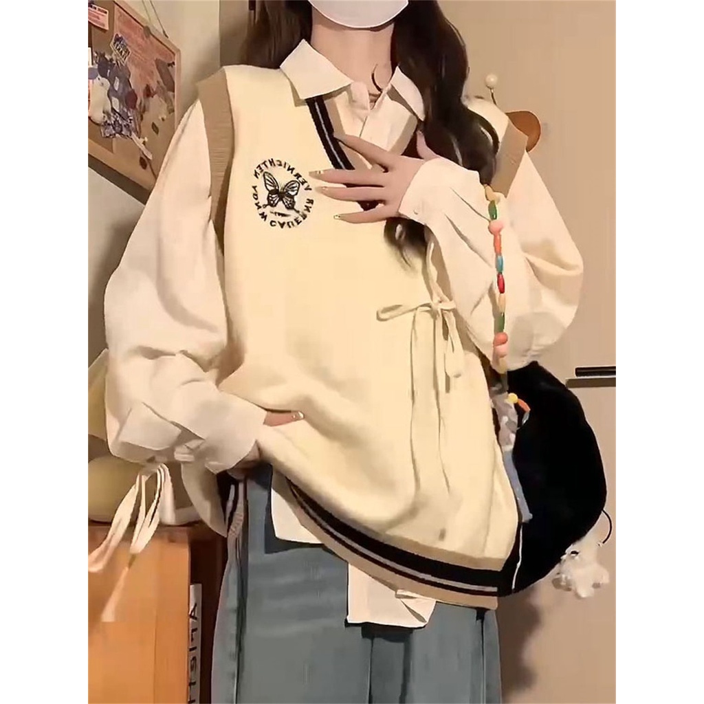 Áo Dệt Kim Sát Nách Thêu Hình Bướm Dễ Thương Cho Nữ Sinh