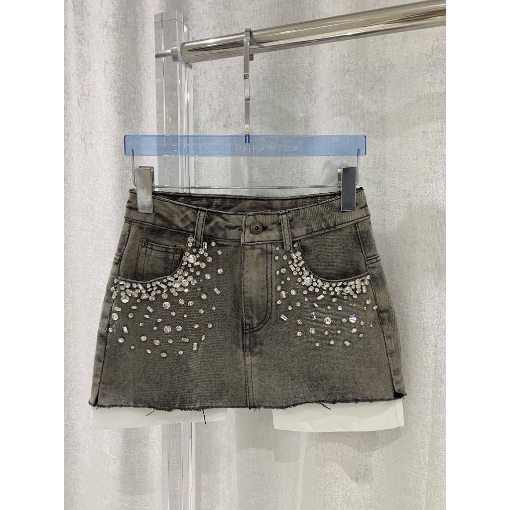 MIU MIU early autumn new hot girl style beaded gradient rhinestone decoration washed old low waist denim skirt