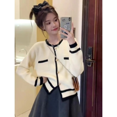 Áo Khoác cardigan Dệt Kim Dáng Ngắn Đơn Giản Phong Cách Hàn Quốc