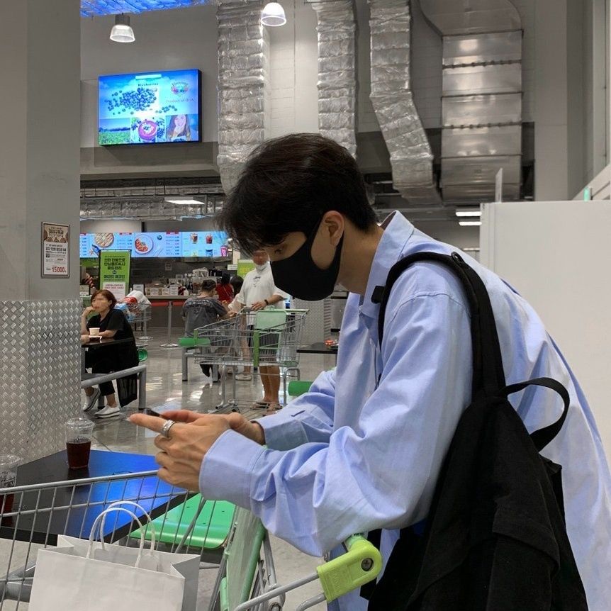 Áo sơ mi tay dài，Áo Sơ Mi Tay Dài Dáng Rộng Phong Cách hong kong Thời Trang Xuân Thu Cho Nam Và Nữ，áo thun tay ngắn，xanh，đen，trắng，áo phông nam mát