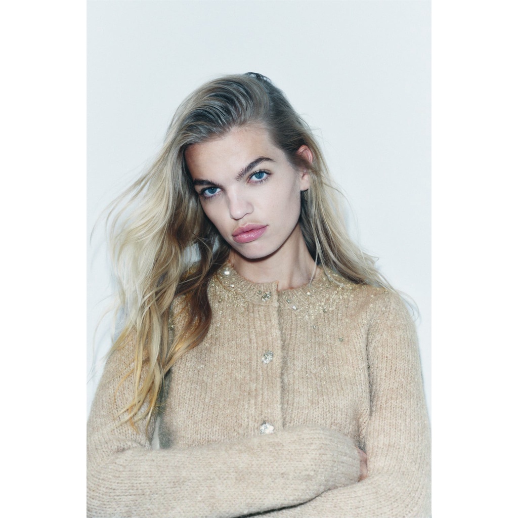 Zara za Áo sweater Cổ Tròn Tay Dài Đính Hạt Cườm Đá Trang Trí Thời Trang 9598297 500