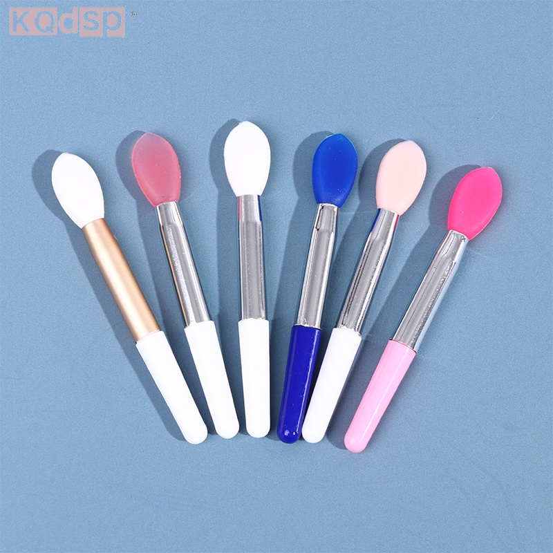 1 Cọ Tô Son Dưỡng Môi Bằng Silicon Mềm Đẹp Mắt