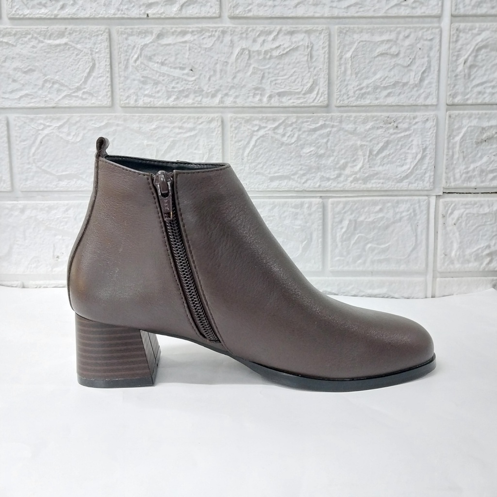 Boot ESSTRADA da, mũi tròn, gót trụ 5cm