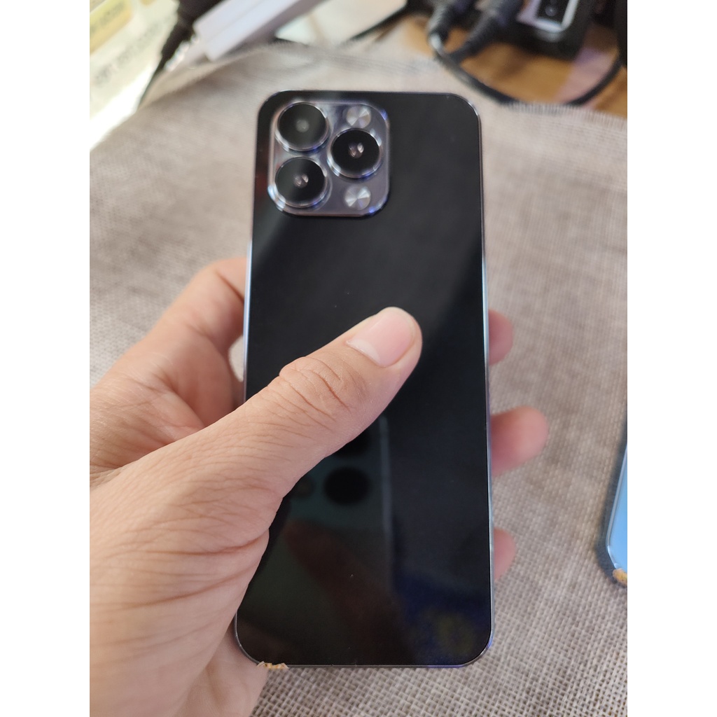 Điện thoại bàn phím i14