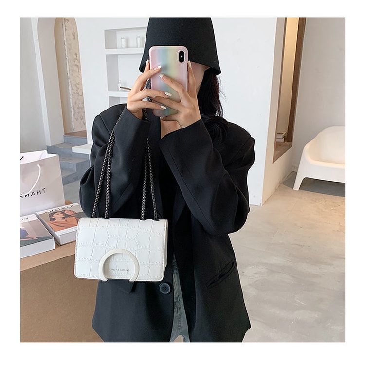 Túi Đeo Chéo Dáng Vuông Nhỏ Phối Dây Xích Thời Trang 2023 Cao Cấp Cho Nữ