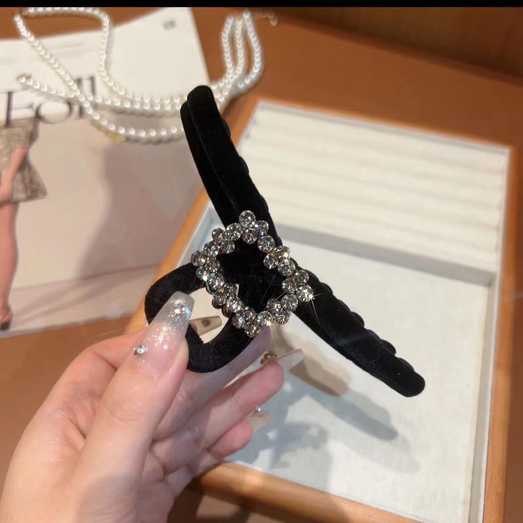 1 Kẹp Tóc Hình Vuông Màu Đen Kiểu Đan Chéo Cho Nữ 2 Kích Cỡ