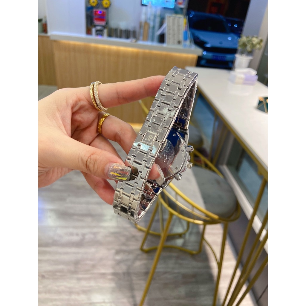 Đồng Hồ quartz Kim Loại Màu Đen / Bạc Thời Trang