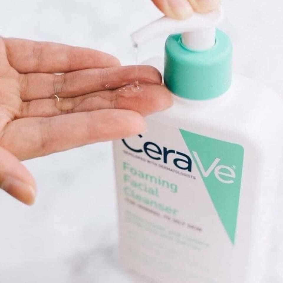 Sữa Rửa Mặt dịu nhẹ CeraVe Foaming Cleanser Giúp Làm Sạch Sâu Dành Cho Da Dầu 236ml