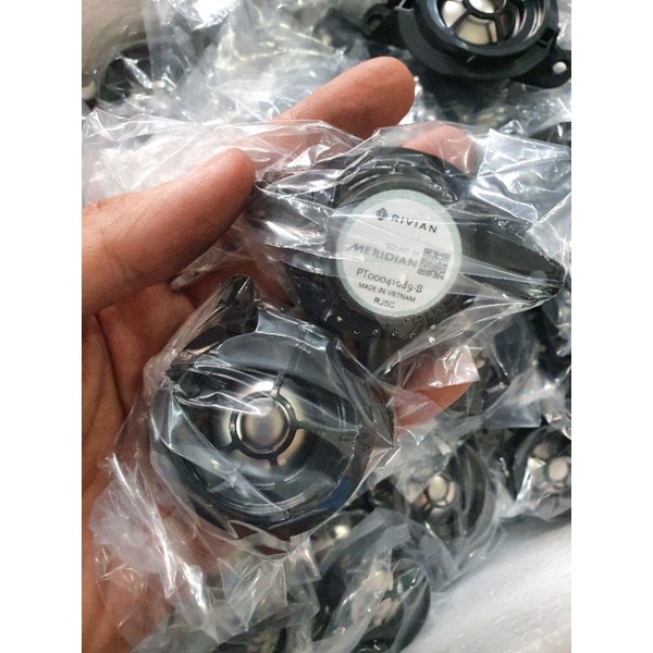 Cặp chép BMW 20-40w 41mm âm cao. Giá 2 cái