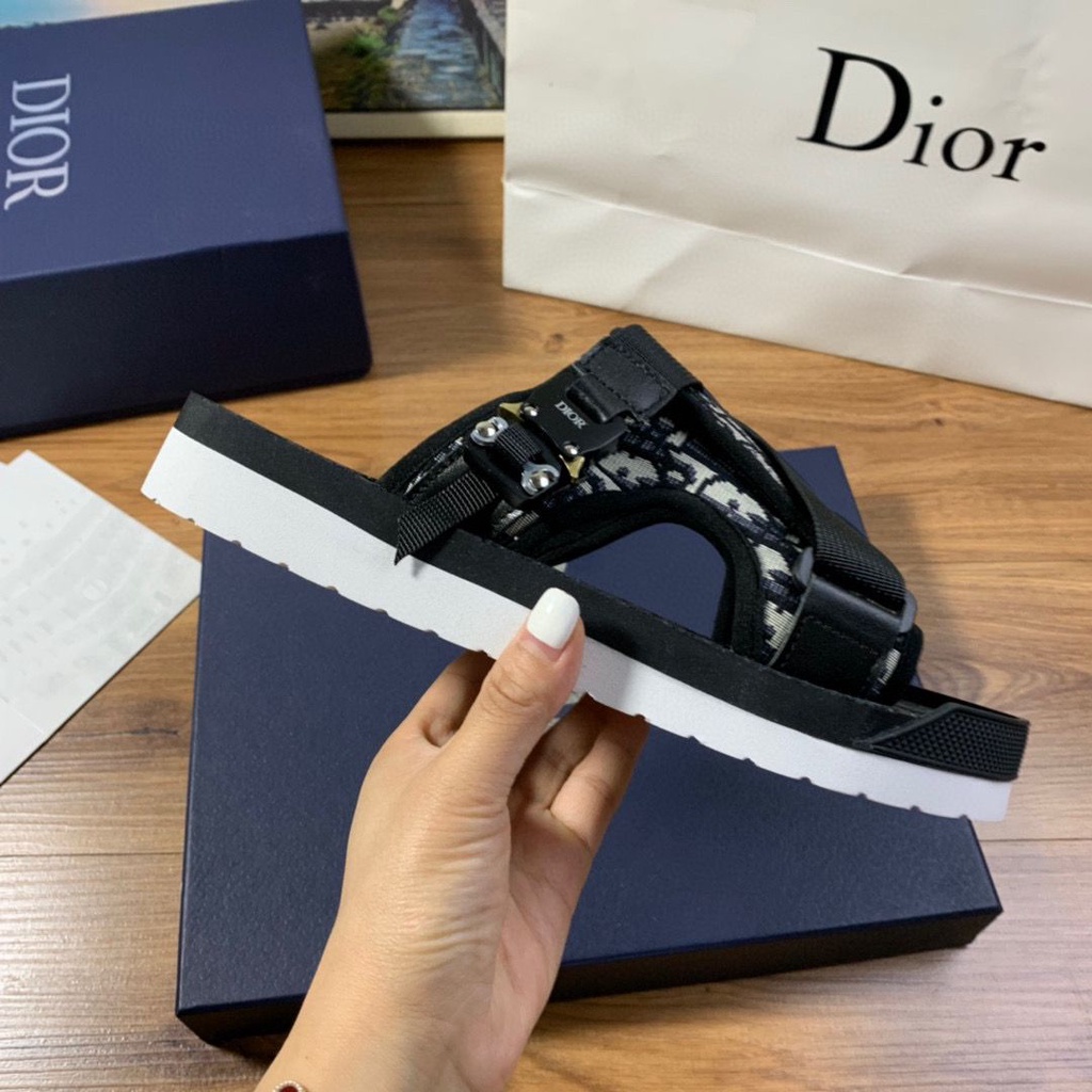 Dép Quai Ngang Chống Trượt Trọng Lượng Nhẹ Thời Trang Mùa Hè Châu Âu 2023 Cho Nam